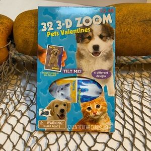 New in Box 3-D Zoom Puppy & Kitten Animal Valentines   (32)  count